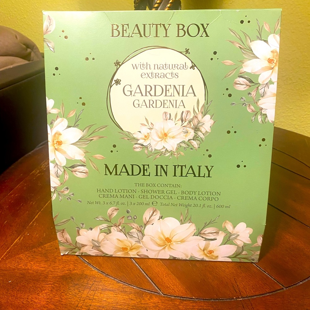 Made in Italy Gardenia beauty box